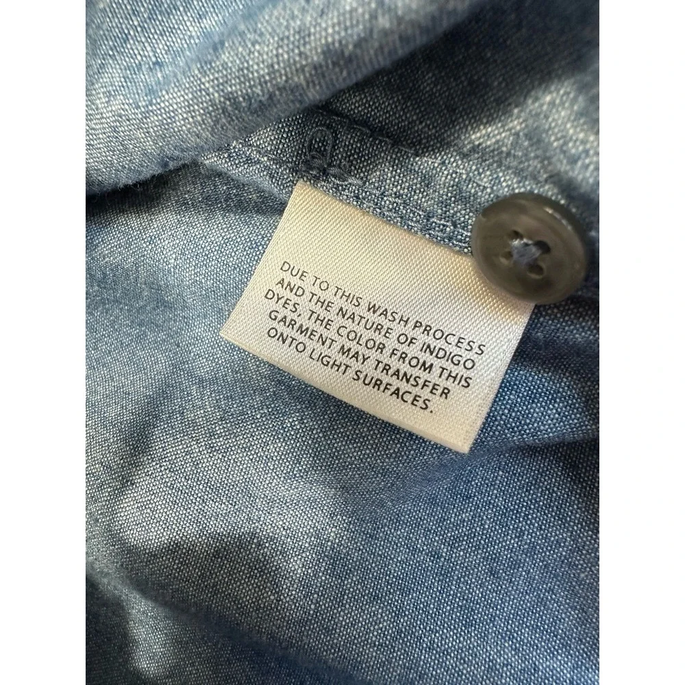 J Crew Classic Fit Ruffle Neck Chambray Shirt Women 8 Blue 100% Cotton Button Up